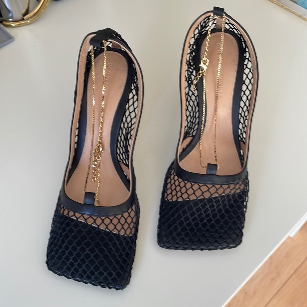 Bottega stretch sandals worn a total of 3 times